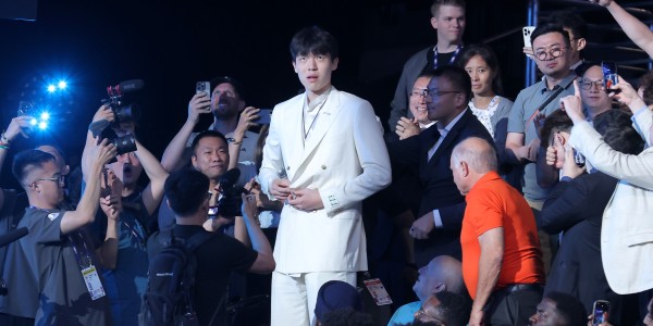 青岛男篮：保障服务团队留美至少半年，帮助杨瀚森快速适应NBA